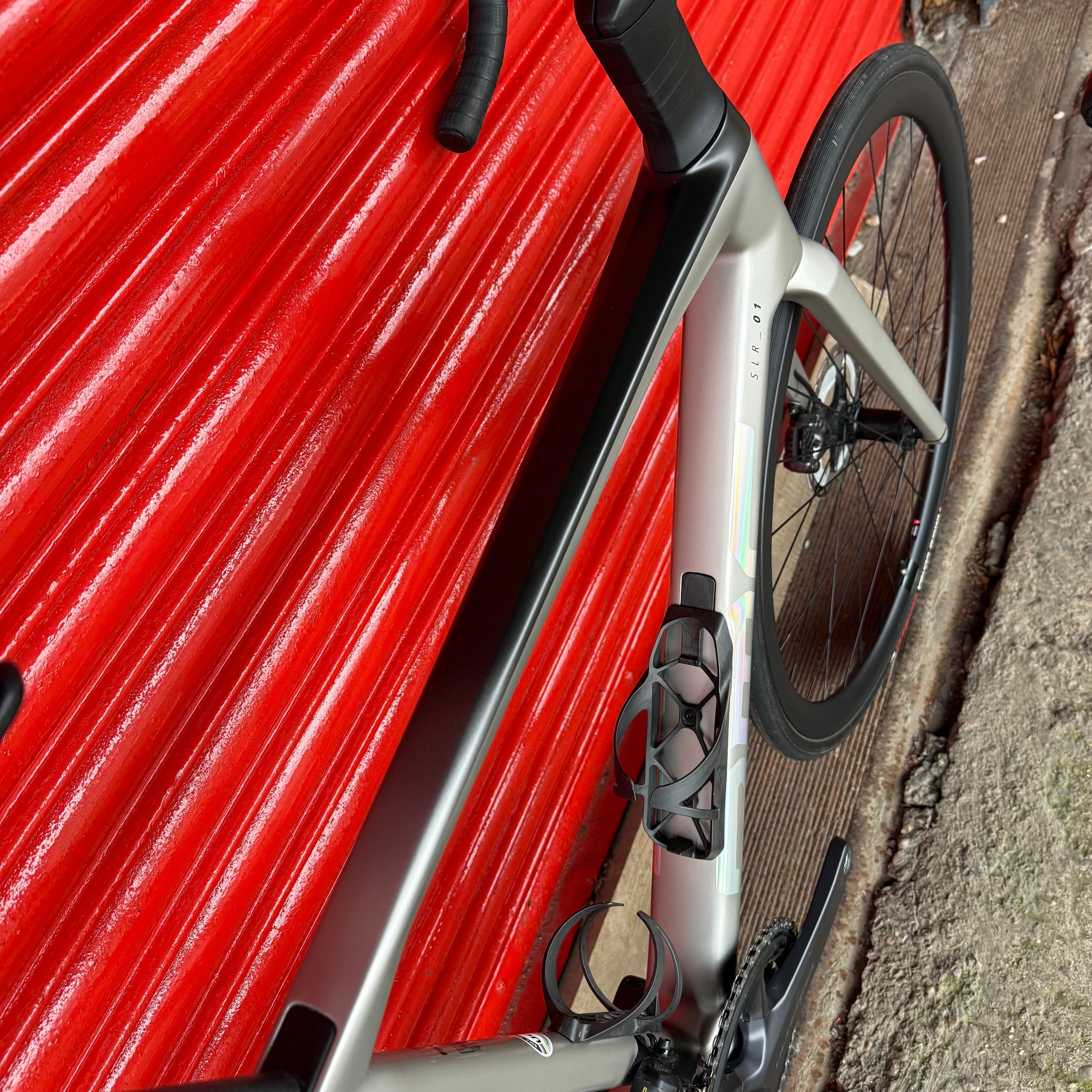 BMC TeamMachine SLR Ultegra Di2 Carbon Disc Road 2025