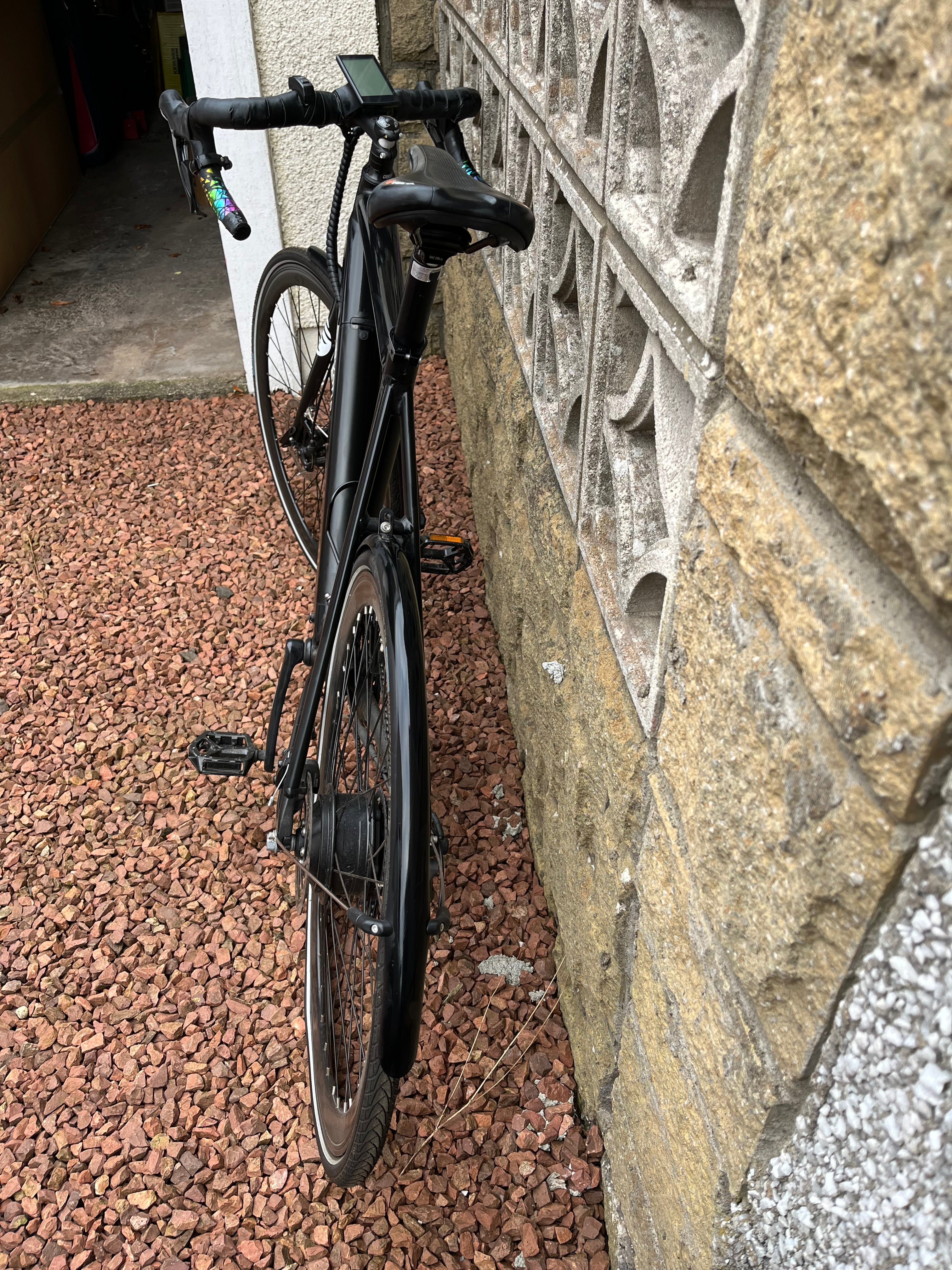 Avaris 3.6 Electric Assist Hybrid Road eBike 2022